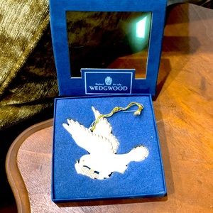 Wedgewood ceramic dove ornament. Circa 1990s.